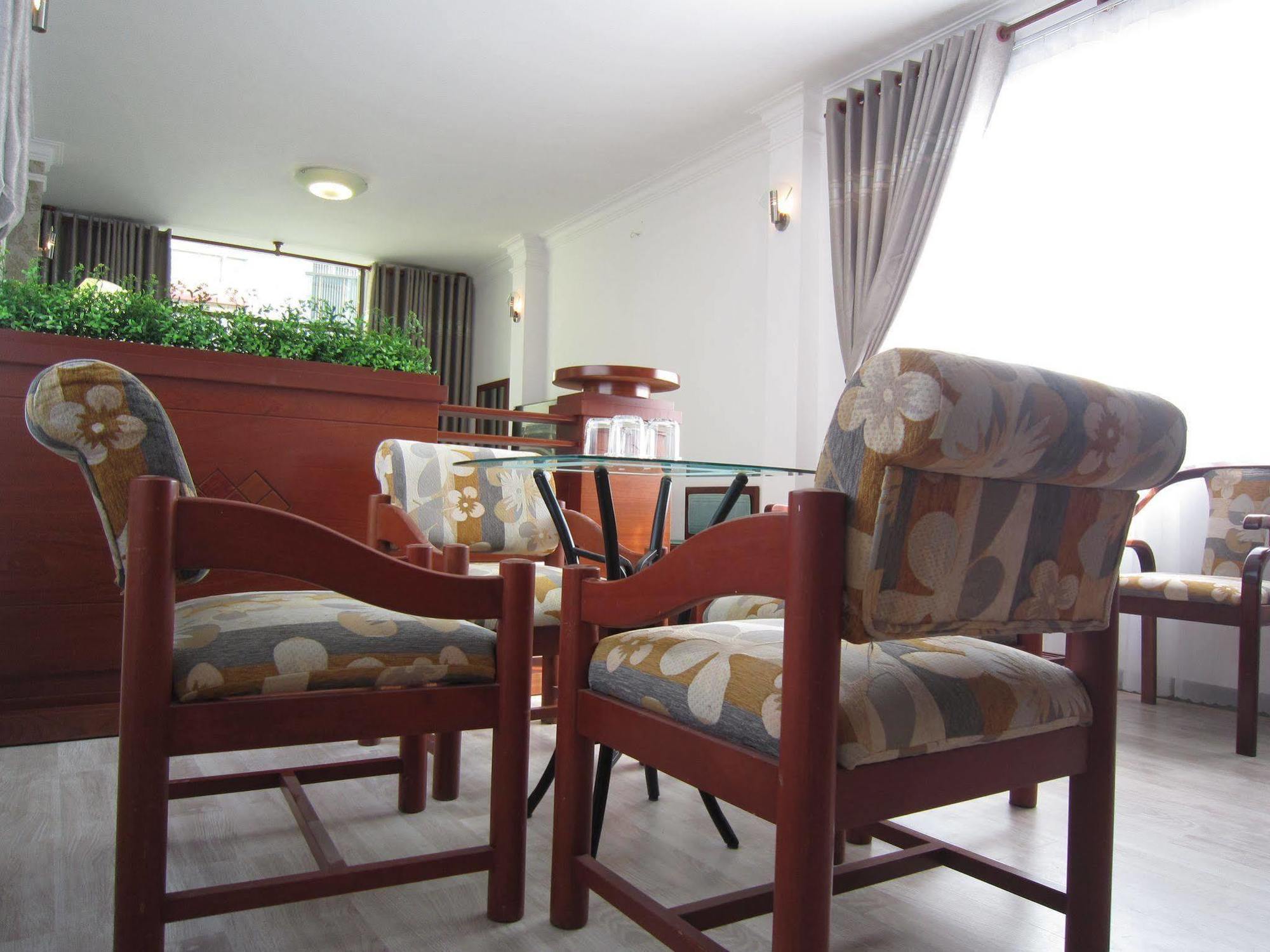 होटल Cabana Saigon - Ly Tu Trong